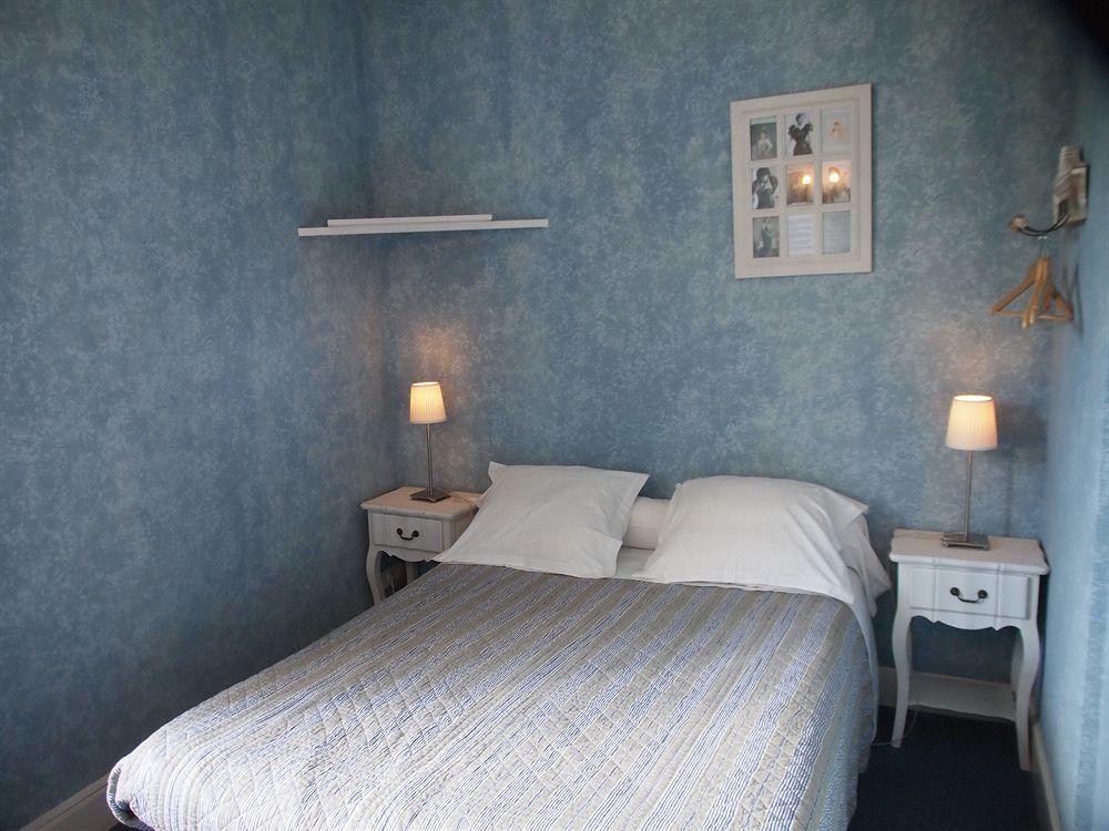 Hotel Emma Calve ミヨー エクステリア 写真