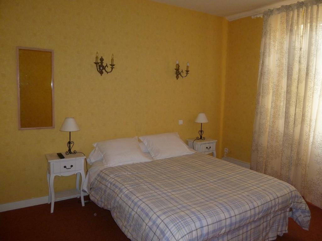 Hotel Emma Calve ミヨー 部屋 写真